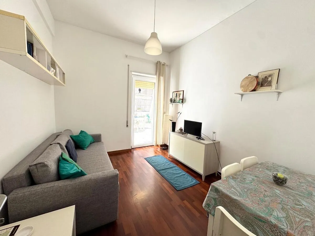 Apartment Bright Terrace Close To Vatican Rome