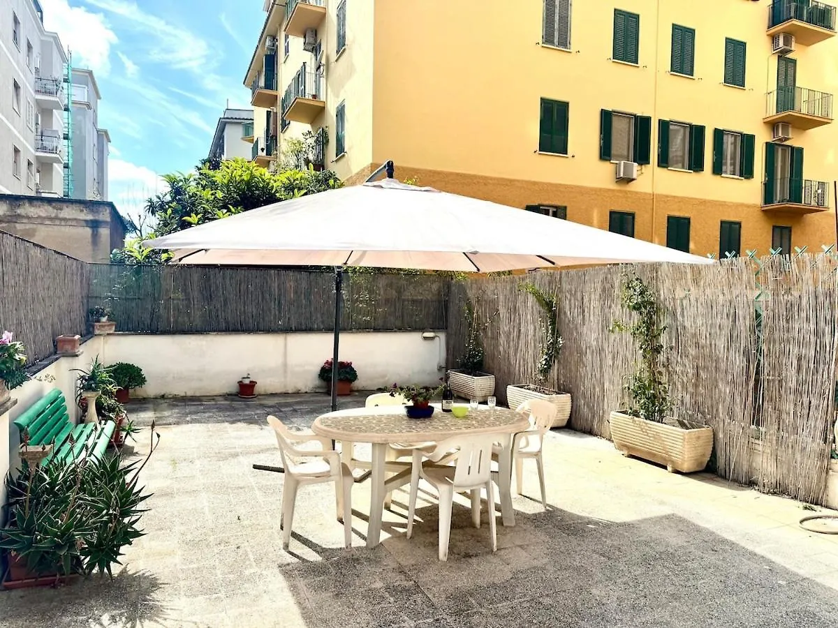 Apartment Bright Terrace Close To Vatican Rome Italy