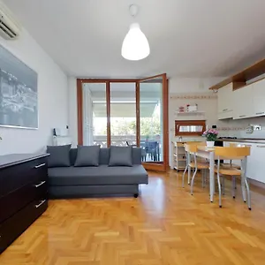 Appartamento Crisafulli, Roma